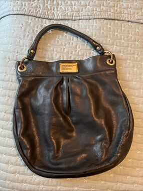 Marc Jacobs Black Pebbled Leather Classic Q Hillier Hobo Handbag Gold Hardware